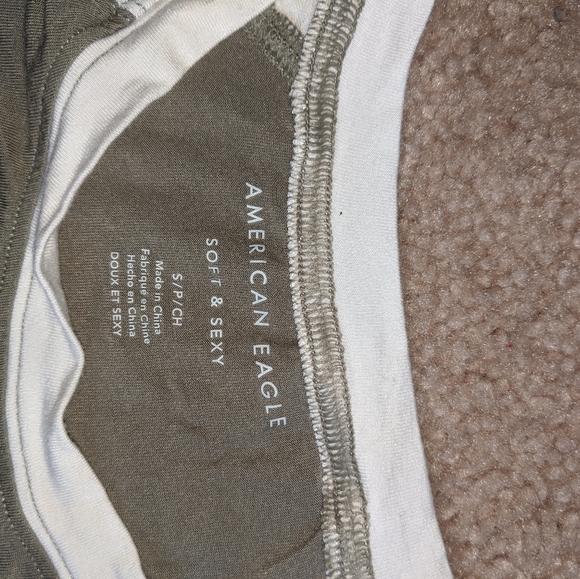 Shirt🖤 - Picture 2 of 4